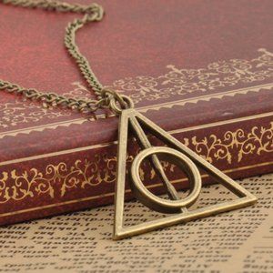 Harry Potter Deathly Hallow Triangle Bron Necklace